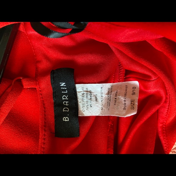 Red dress - Picture 8 of 9